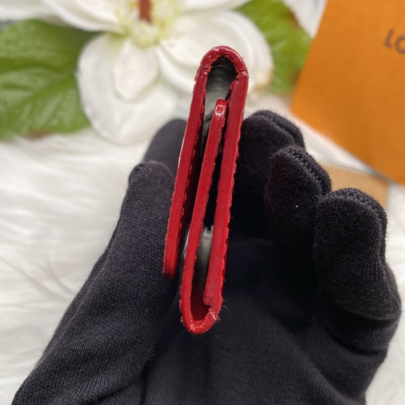 VGUC RED MONOGRAM VERNIS KEY-CASE - Picture 7 of 7